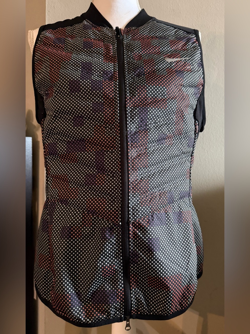 EUC-Nike Aeroloft Flash Reflective 3M Down Running Vest-Large